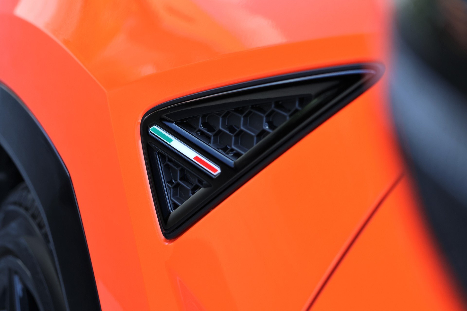 LAMBORGHINI Urus SE *ARANCIAEGON*-image-10