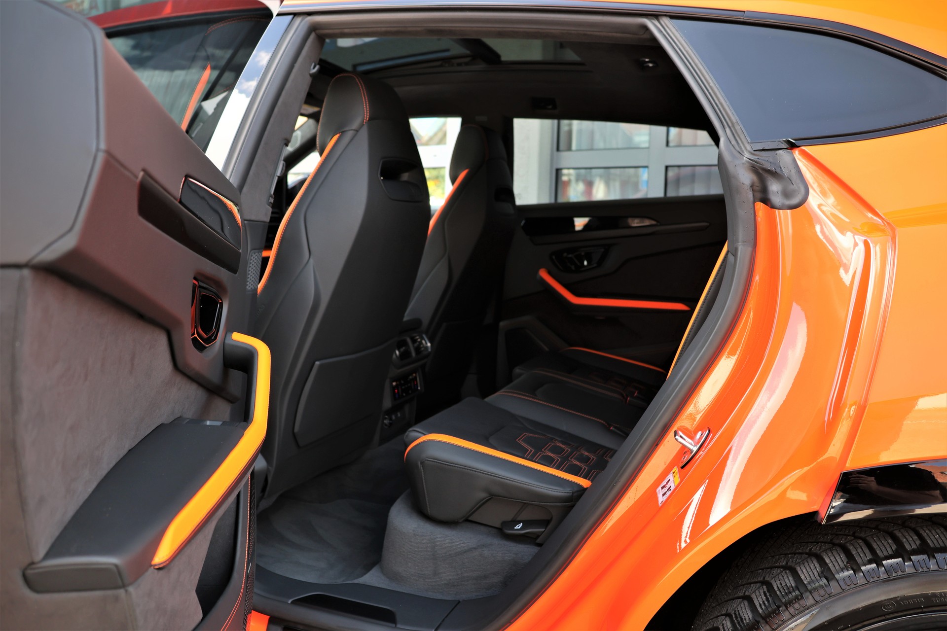 LAMBORGHINI Urus SE *ARANCIAEGON*-image-16