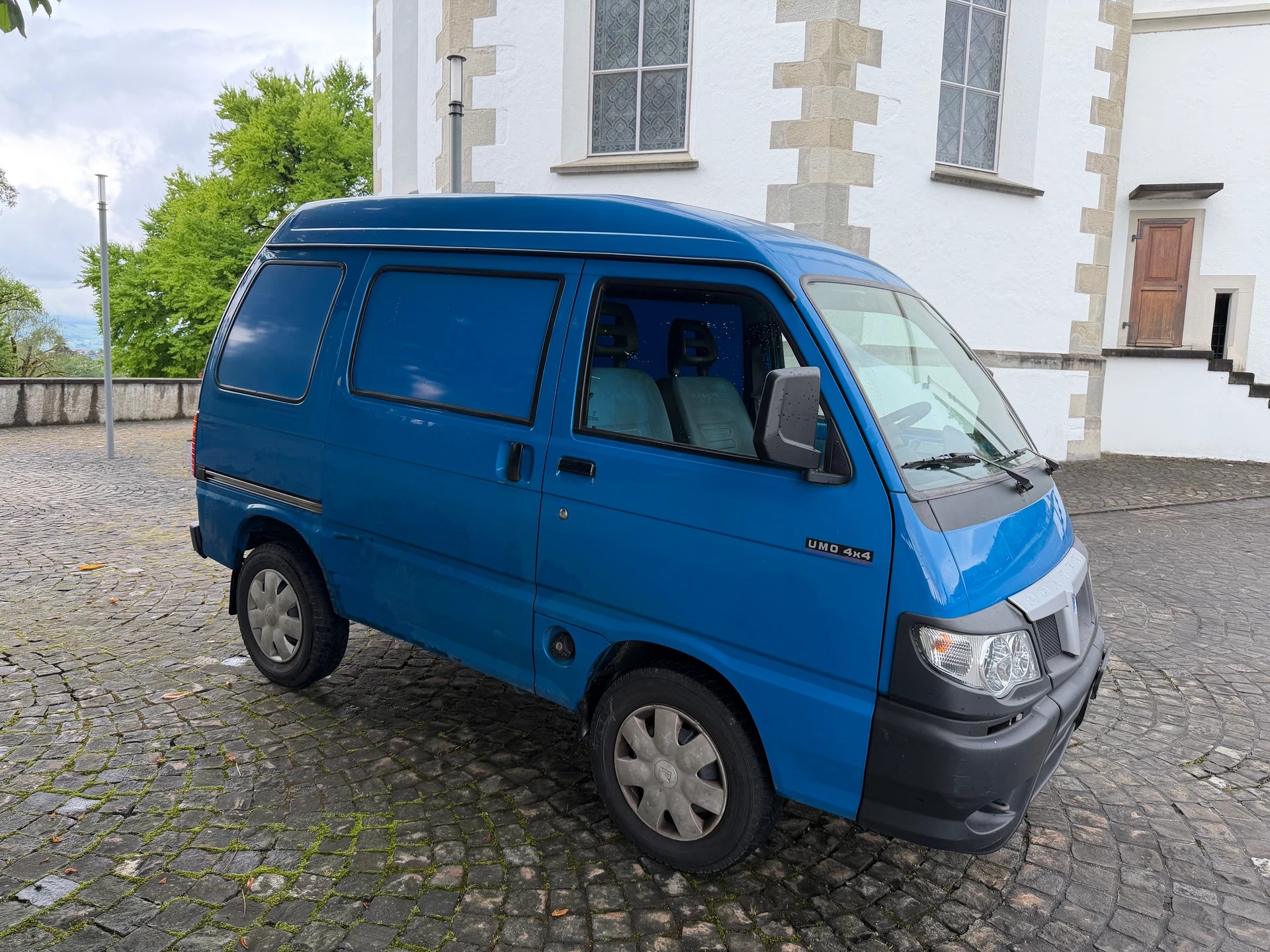 VW PIAGGIO Porter 1.3 Umo 4x4 / Kasten / 1 Hand / CH-Fahrzeug / Schiebetür links & rechts-image-3