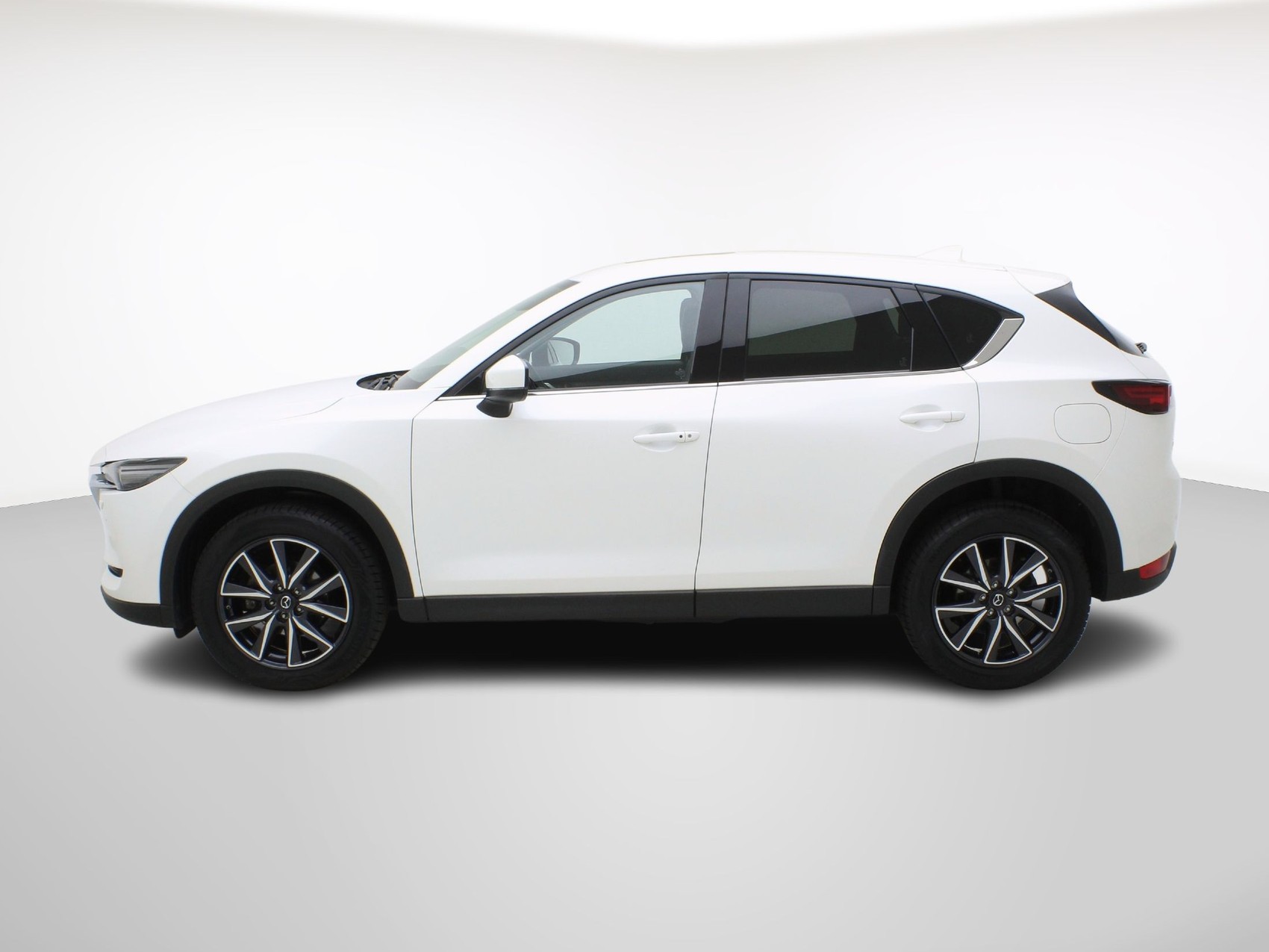 MAZDA CX-5 2.2 D AWD Revolution-showroom-element-2