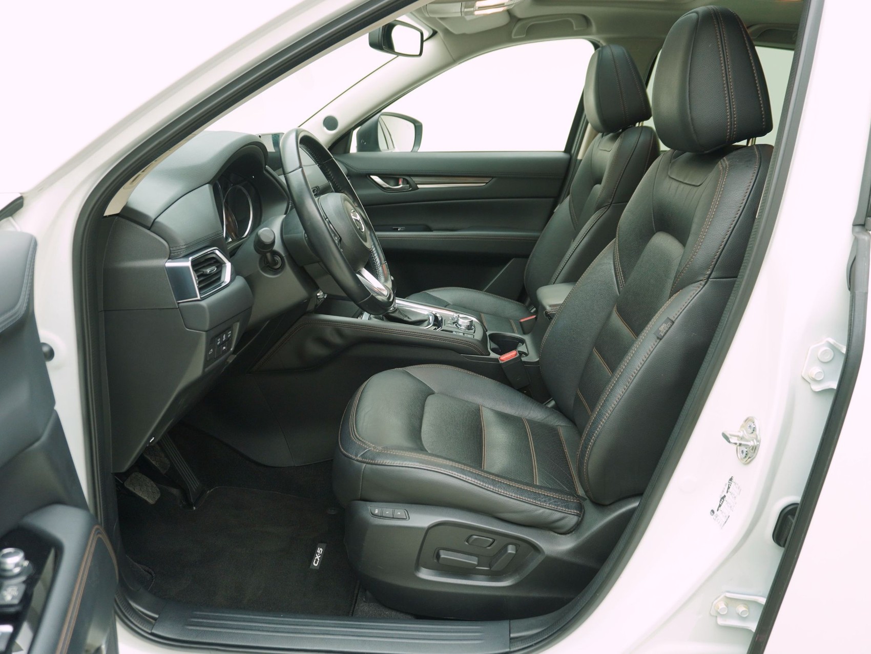 MAZDA CX-5 2.2 D AWD Revolution-image-9
