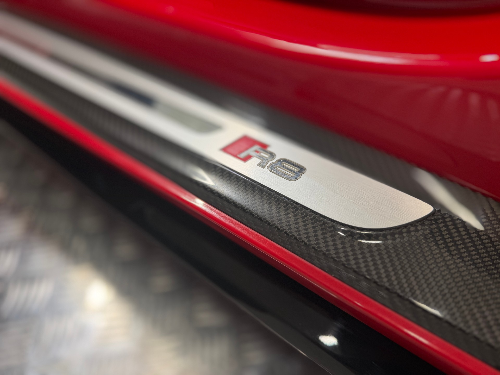AUDI R8 Coupé performance S-Tronic-image-10