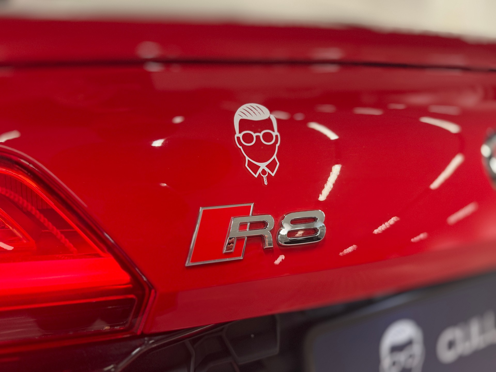 AUDI R8 Coupé performance S-Tronic-image-21