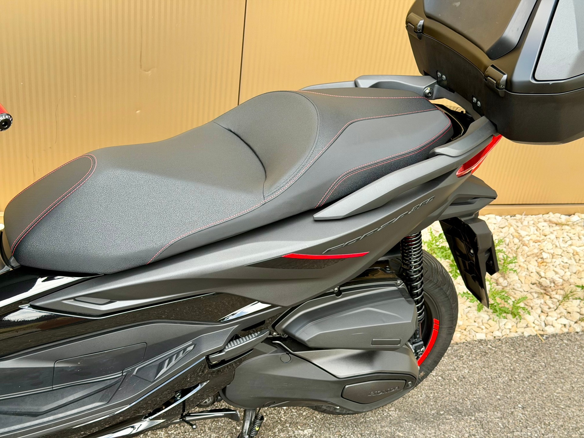 HONDA NSS 350 Smart Top Box-image-14