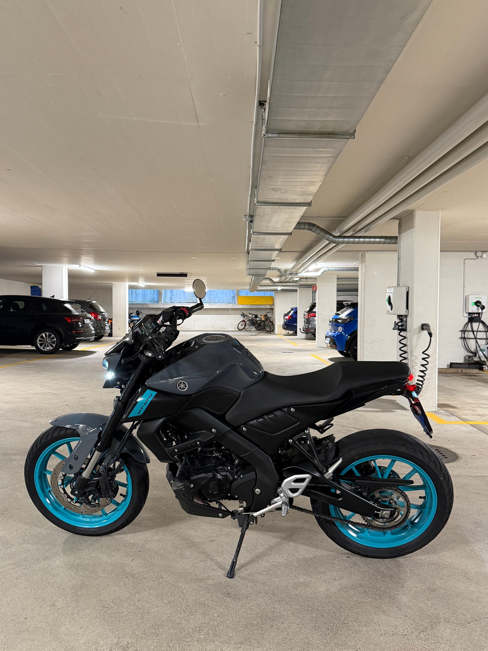 YAMAHA MT-125 ABS-image-1