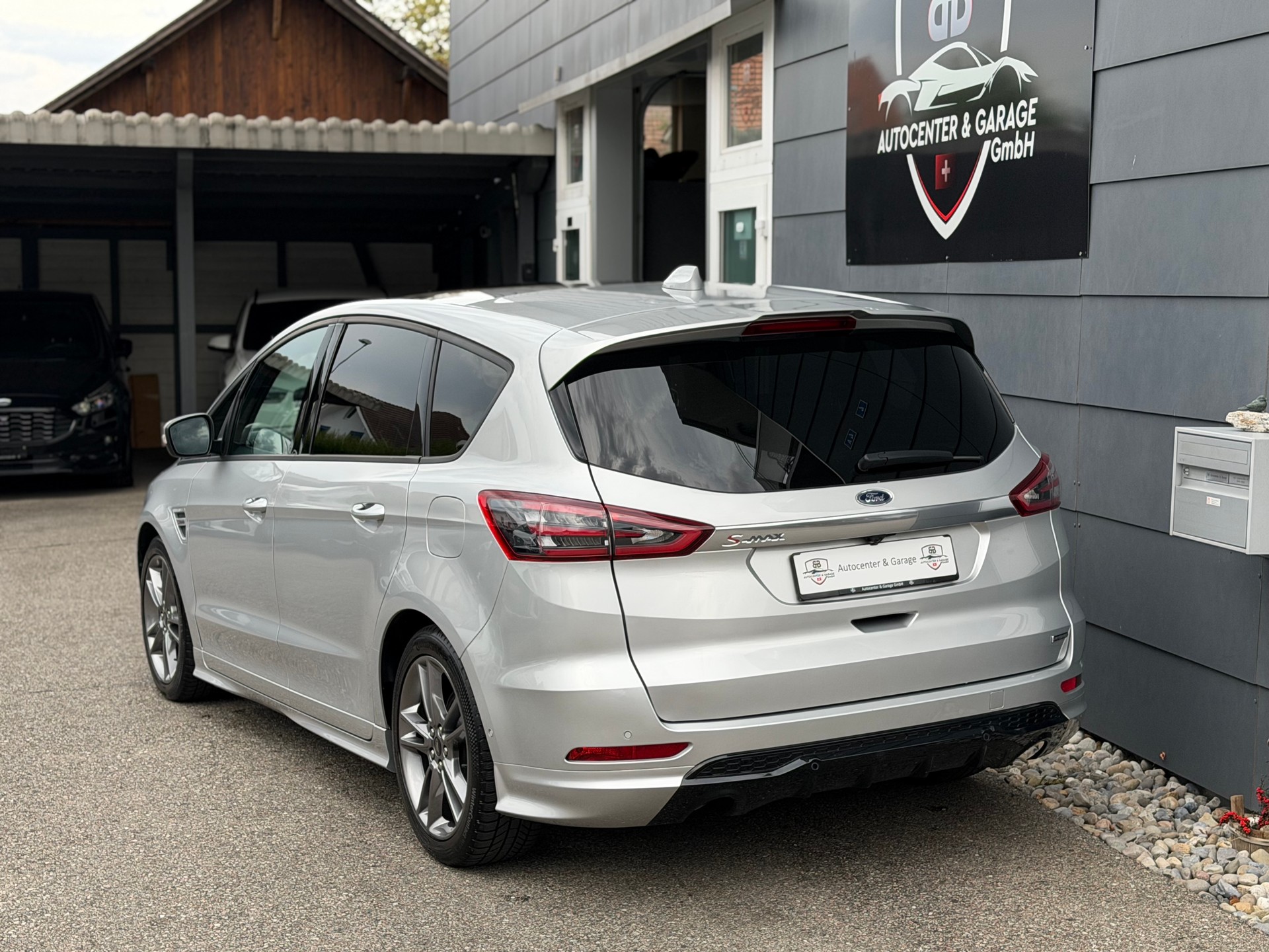 FORD S-Max 2.5 FHEV ST-Line 7Pl-image-5