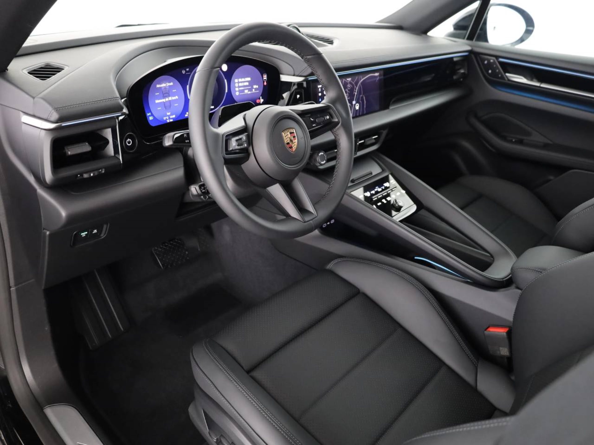 PORSCHE Macan 4-image-9