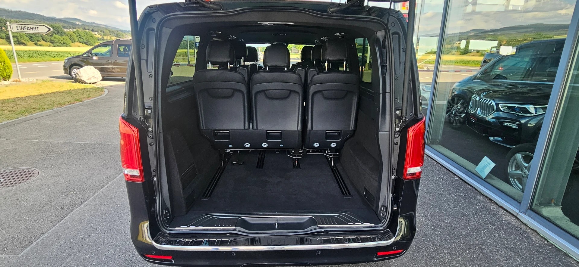 MERCEDES-BENZ V 300 d lang 9G-Tronic-image-12