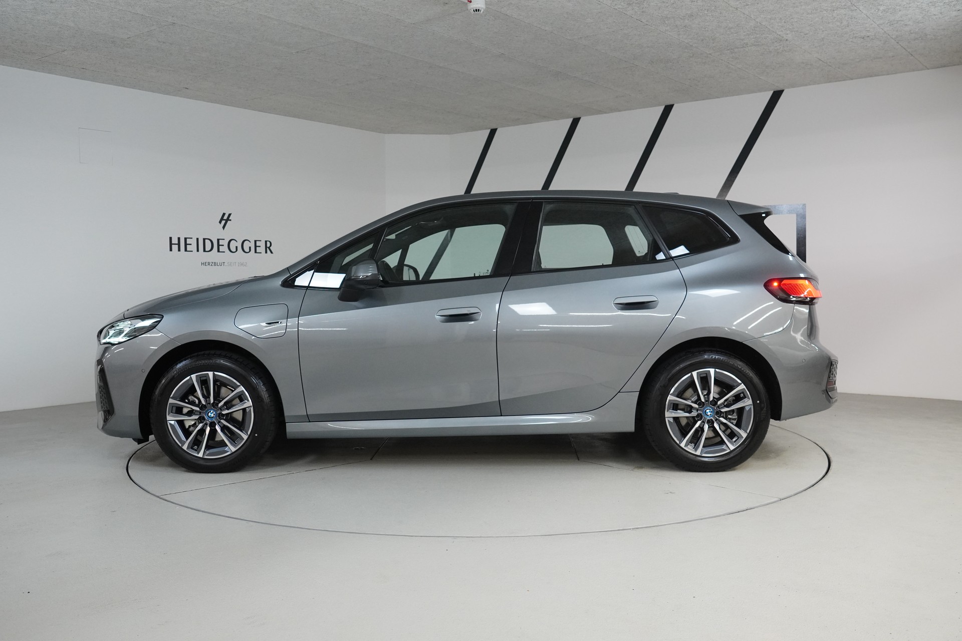 BMW 225e xDrive Active Tourer M Sport-image-4