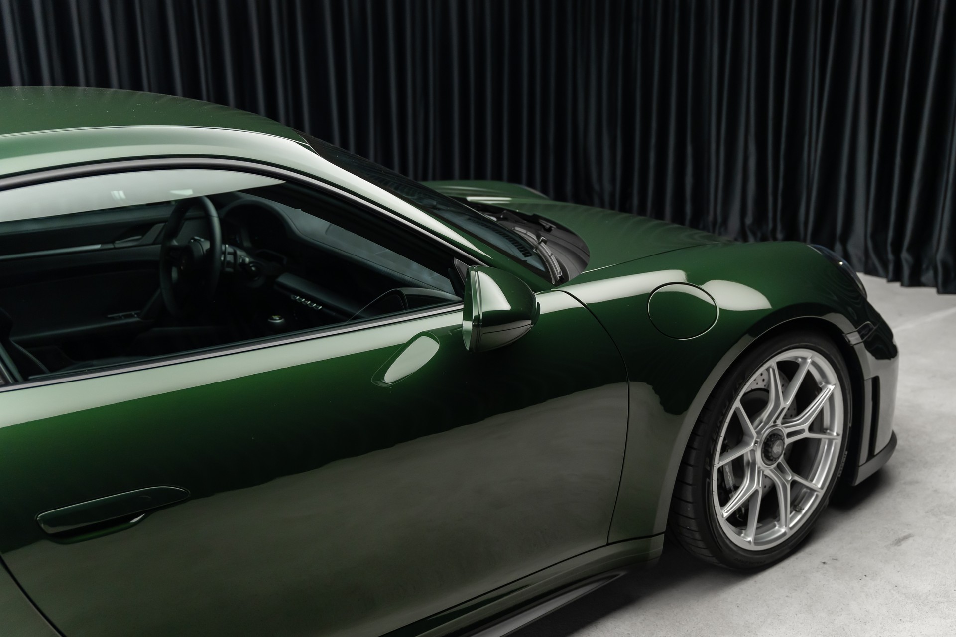 PORSCHE 911 Carrera GT3 PDK Touring-image-14