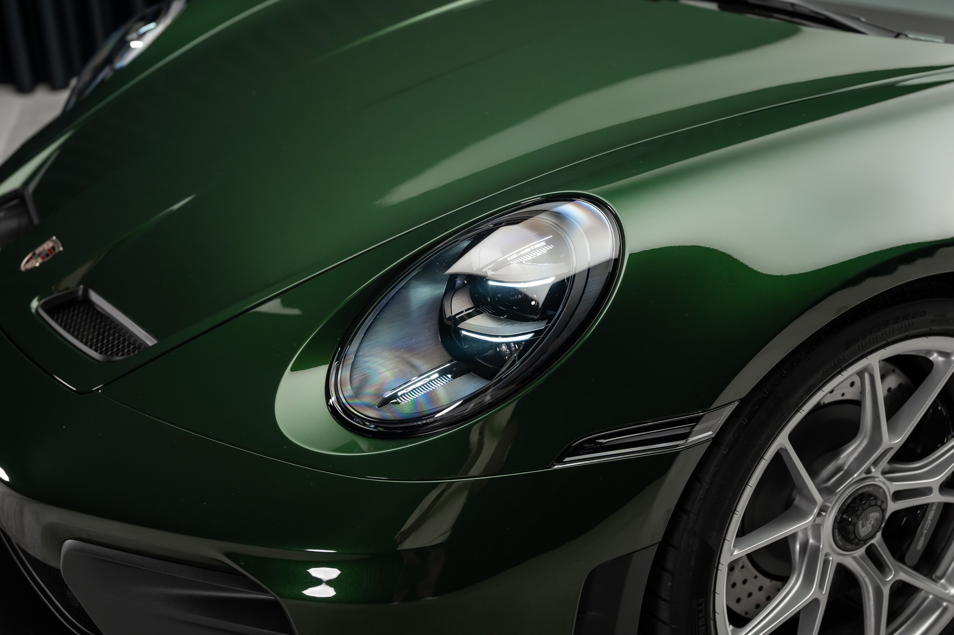 PORSCHE 911 Carrera GT3 PDK Touring-image-7