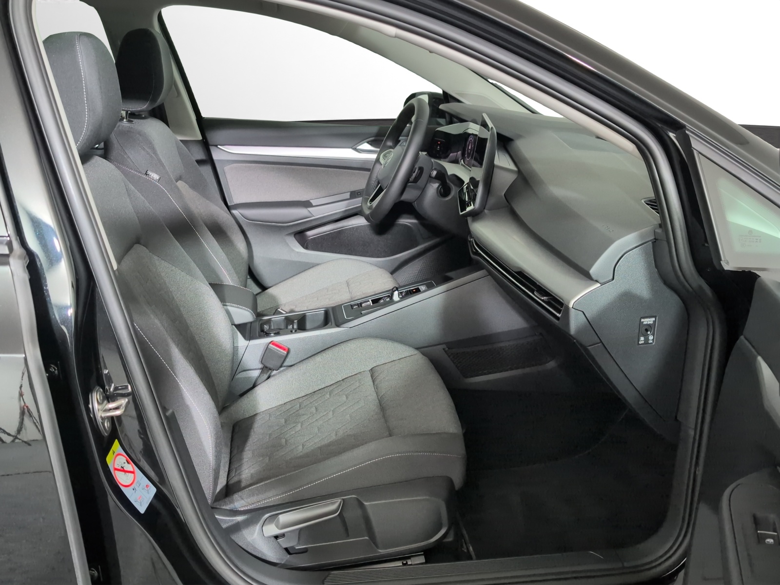 VW Golf 1.5 e TSI mHEV United DSG-image-6