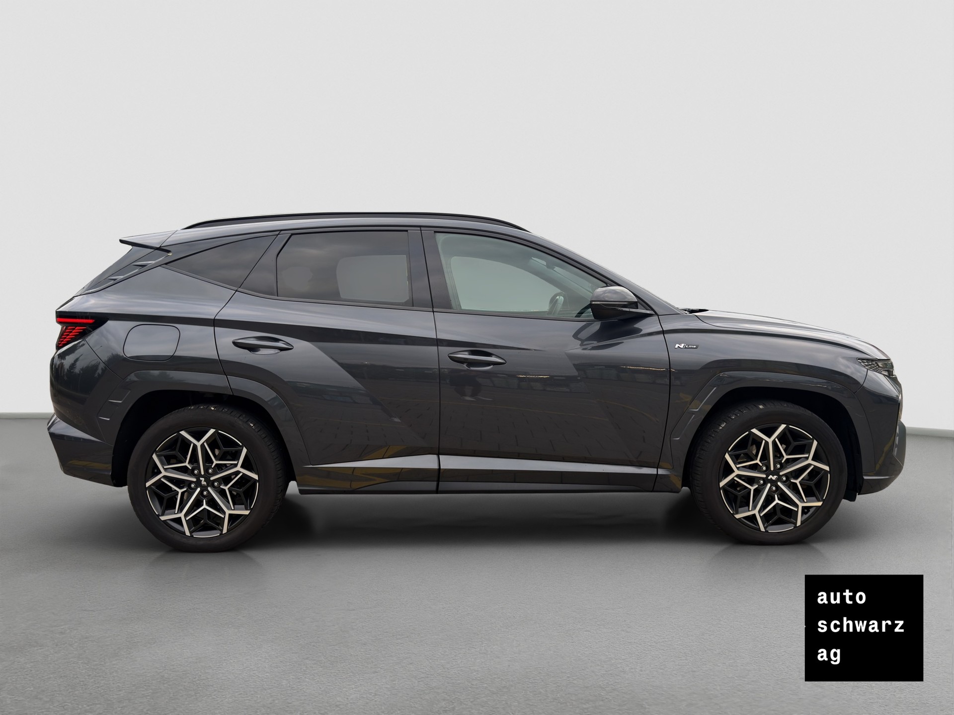 HYUNDAI Tucson 1.6 TGDI PHEV N Line 4WD-showroom-element-3
