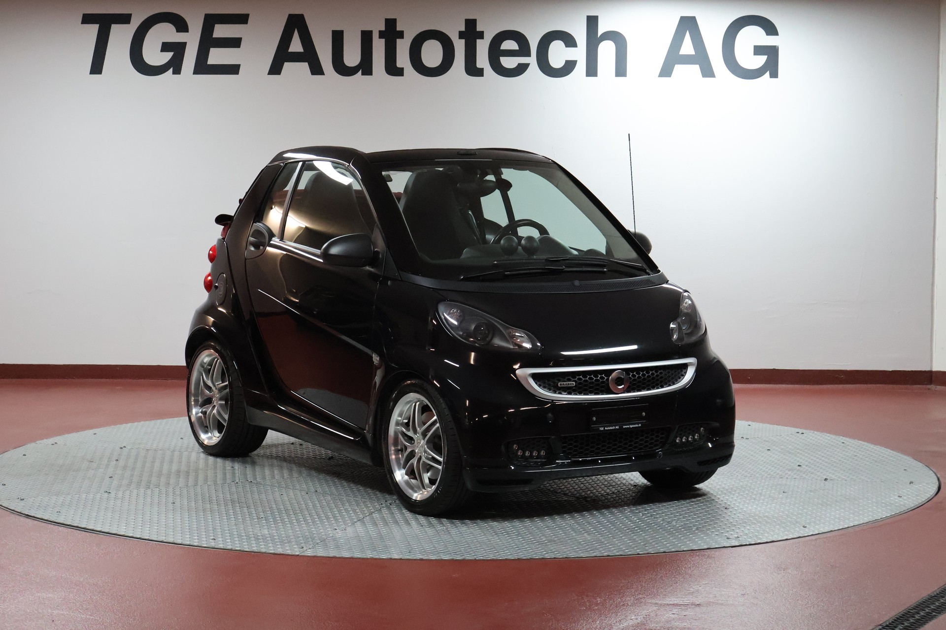 SMART fortwo Brabus Xclusive softouch-showroom-element-2