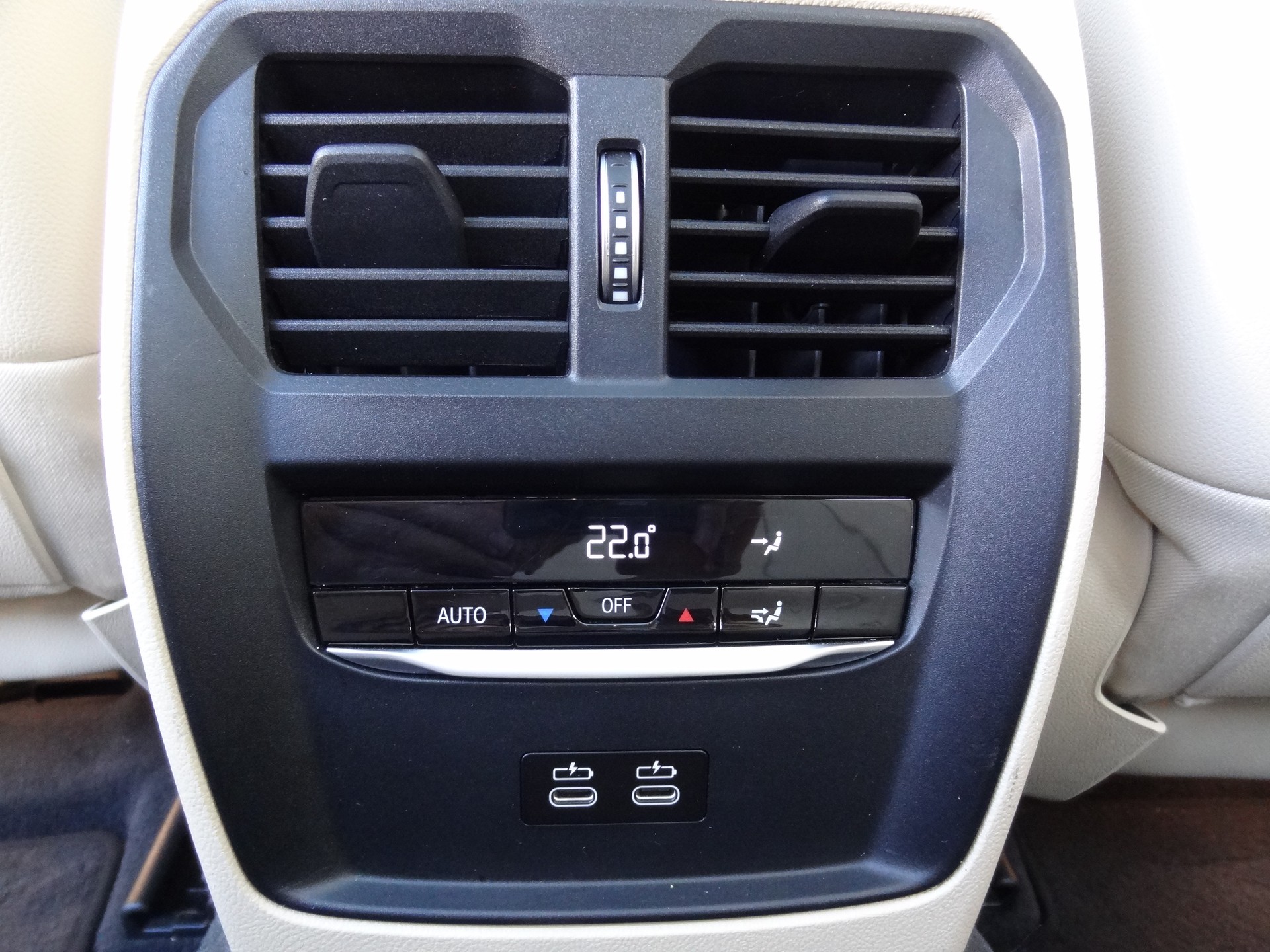 BMW 330i Touring xDrive Steptronic-image-11