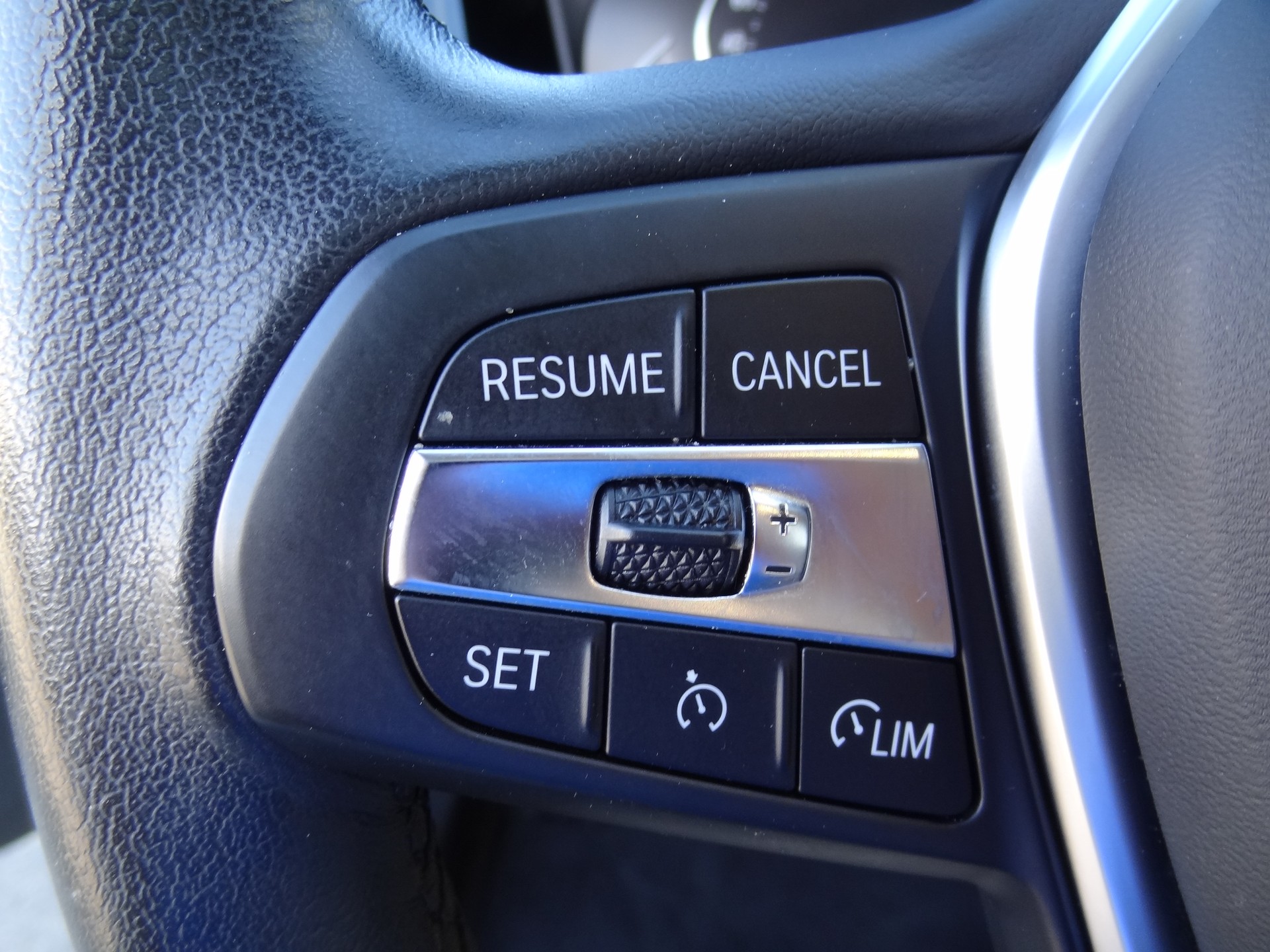 BMW 330i Touring xDrive Steptronic-image-14