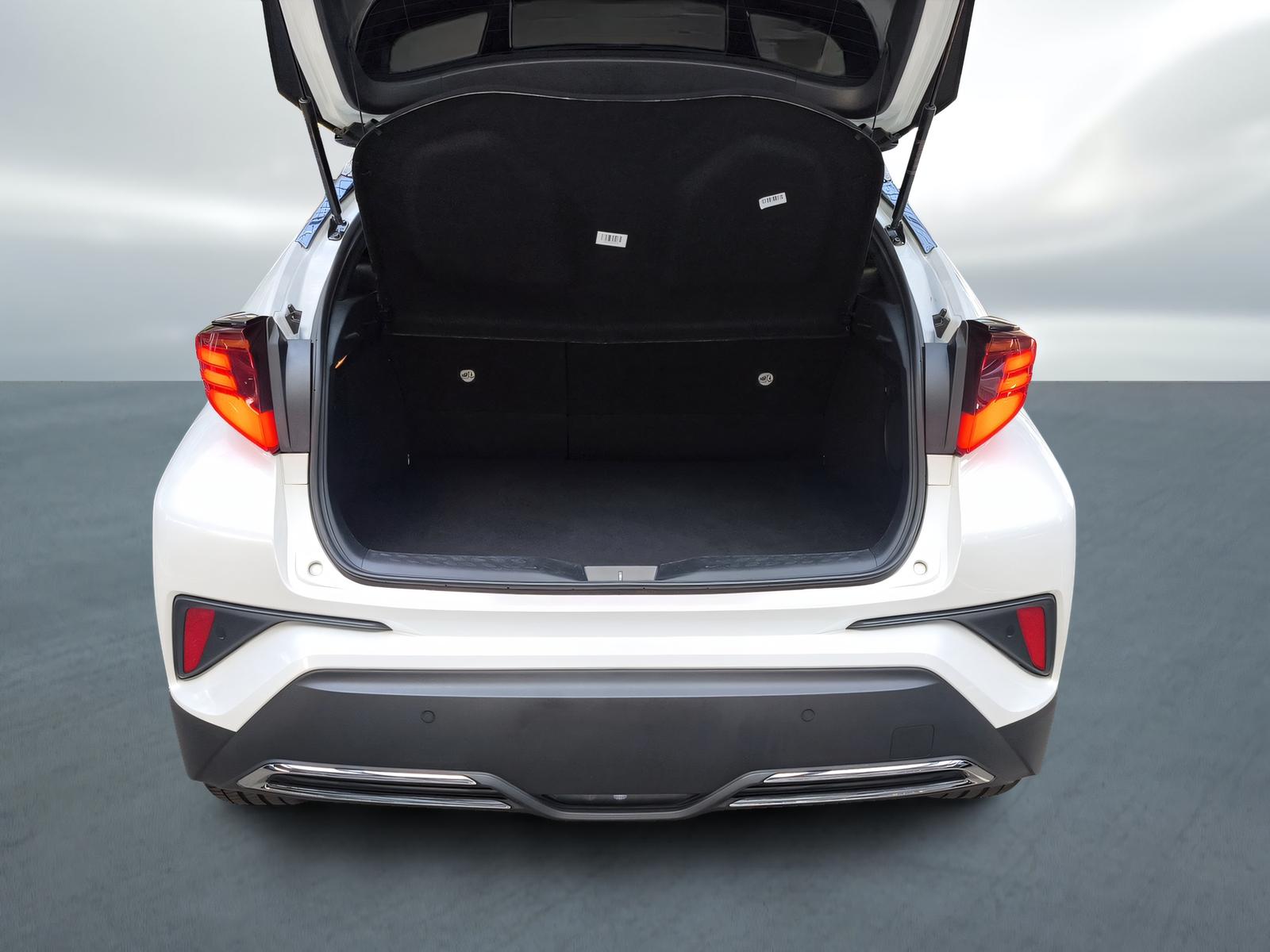 TOYOTA C-HR 2.0 VVTi HSD Move-image-12