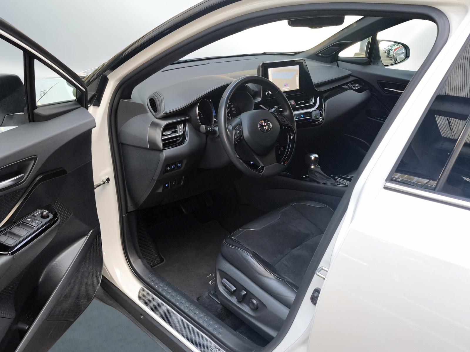 TOYOTA C-HR 2.0 VVTi HSD Move-image-13