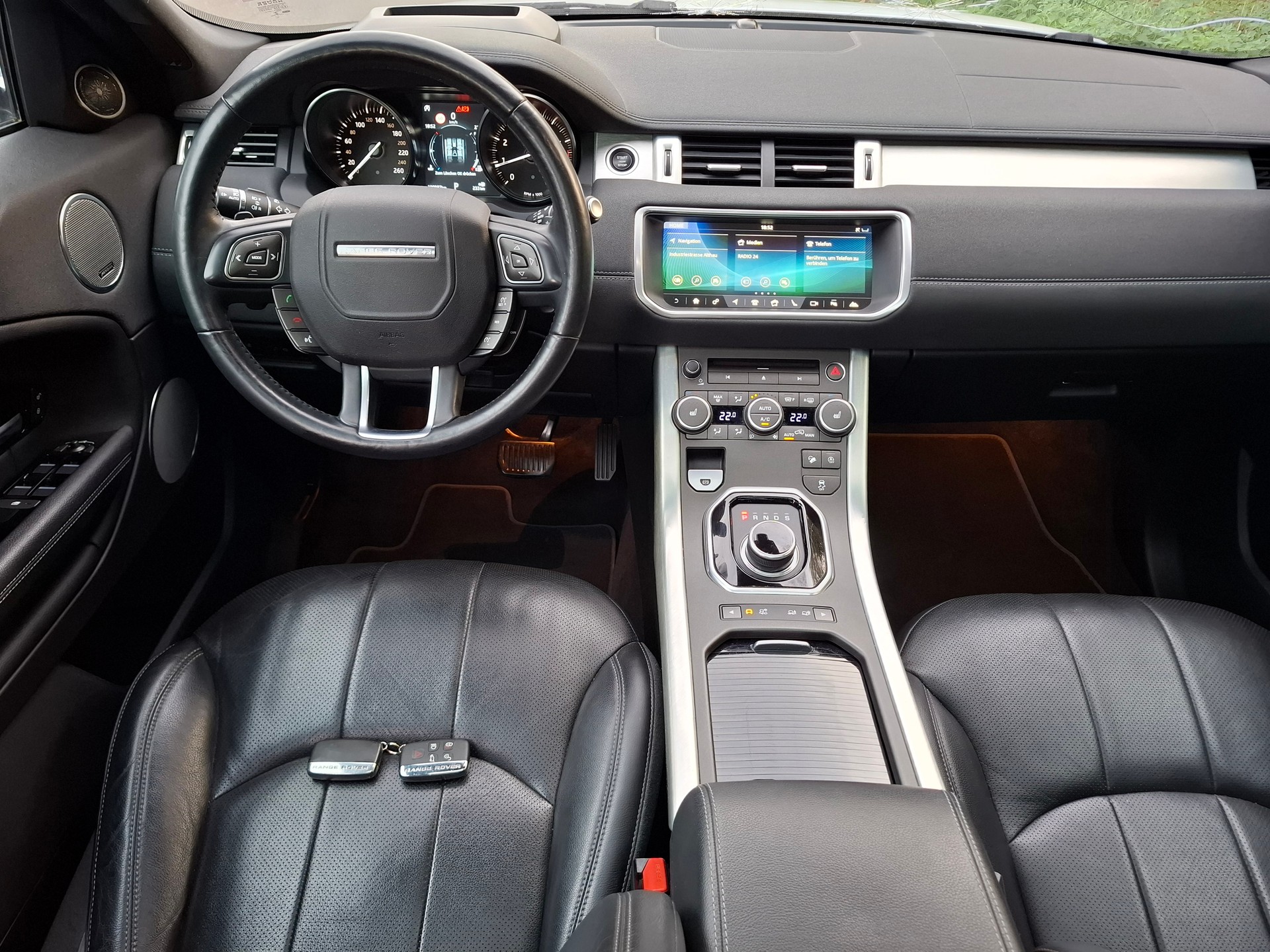 LAND ROVER Range Rover Evoque 2.0 Si4 HSE Dynamic AT9-showroom-element-2