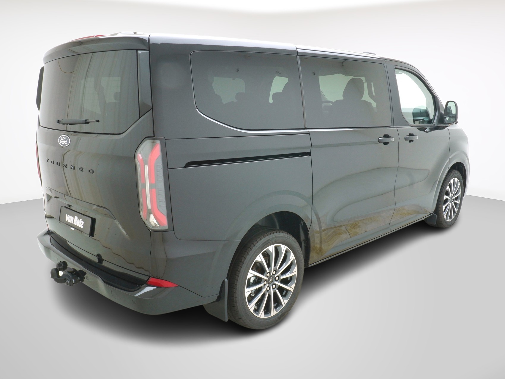 FORD Tourneo Custom 320 L1 2.0 TDCI 4x4 Titanium X-showroom-element-3