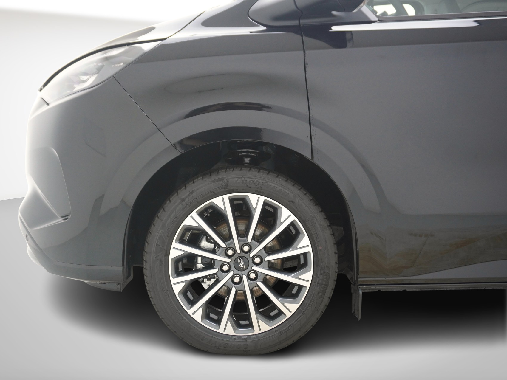 FORD Tourneo Custom 320 L1 2.0 TDCI 4x4 Titanium X-image-7