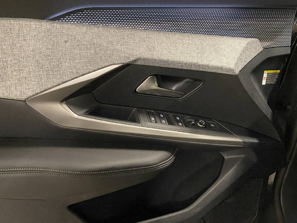 PEUGEOT 5008 Long Range e-GT Exclusive-image-11