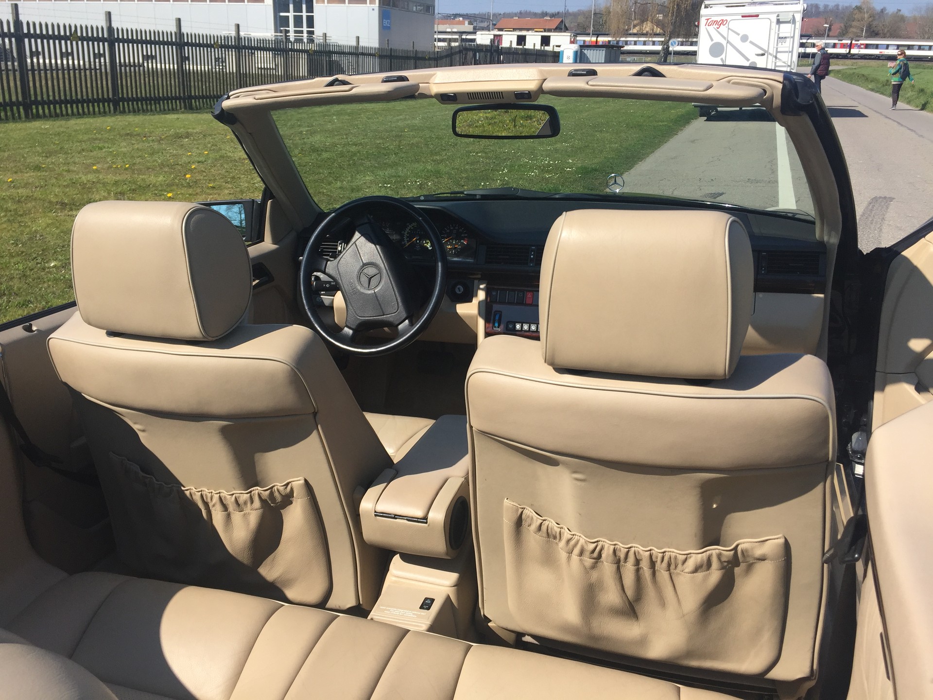 MERCEDES-BENZ E 320 Cabrio VETERAN MFK-image-13