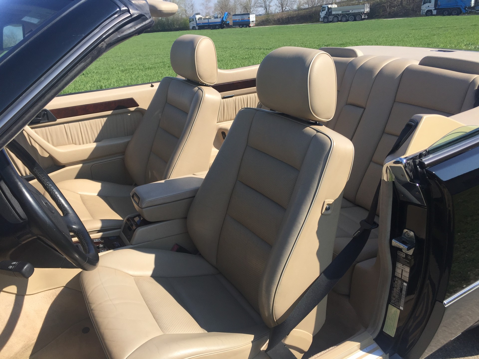 MERCEDES-BENZ E 320 Cabrio VETERAN MFK-image-10