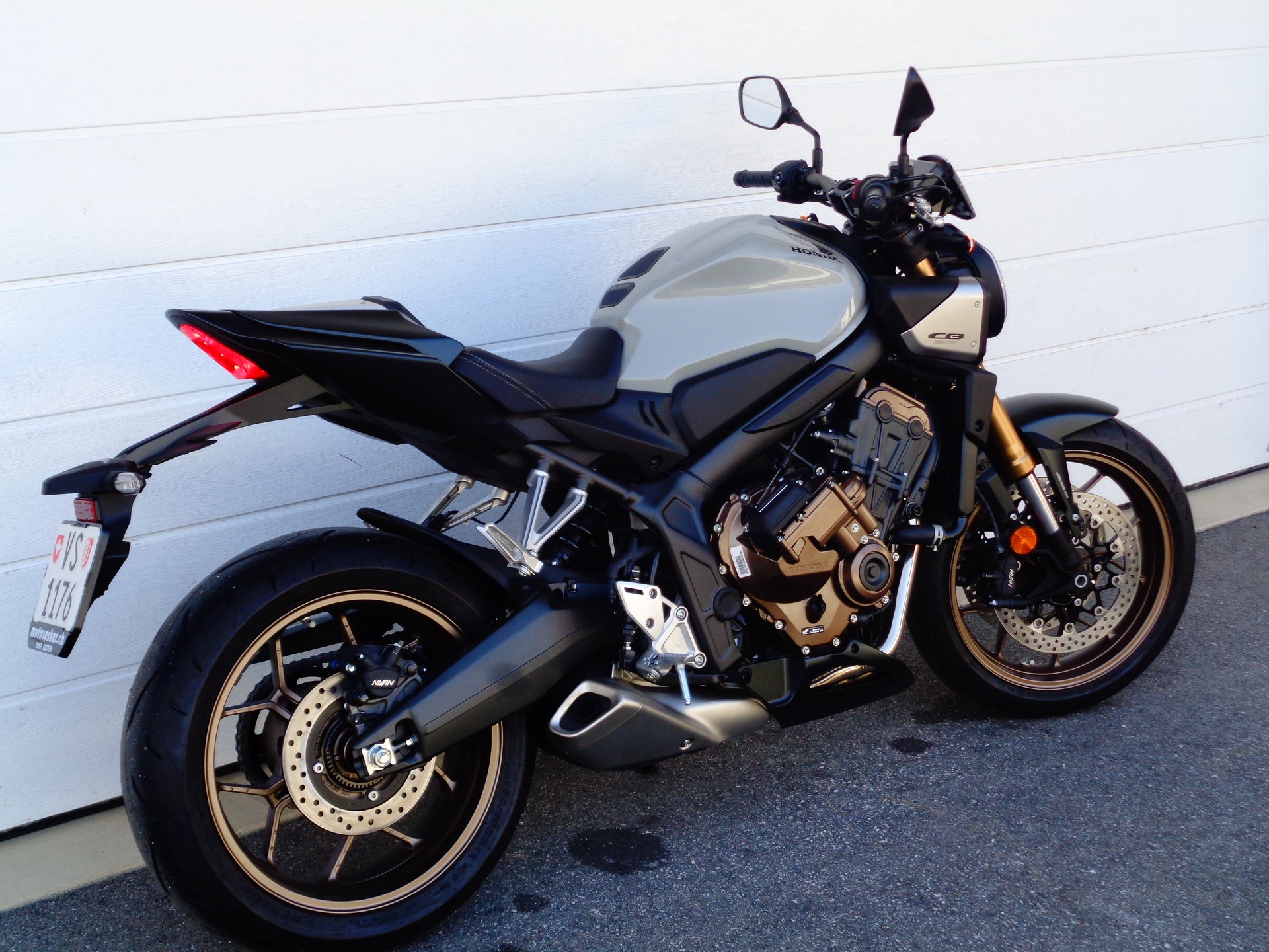 HONDA CB 650 R E-Clutch-image-2