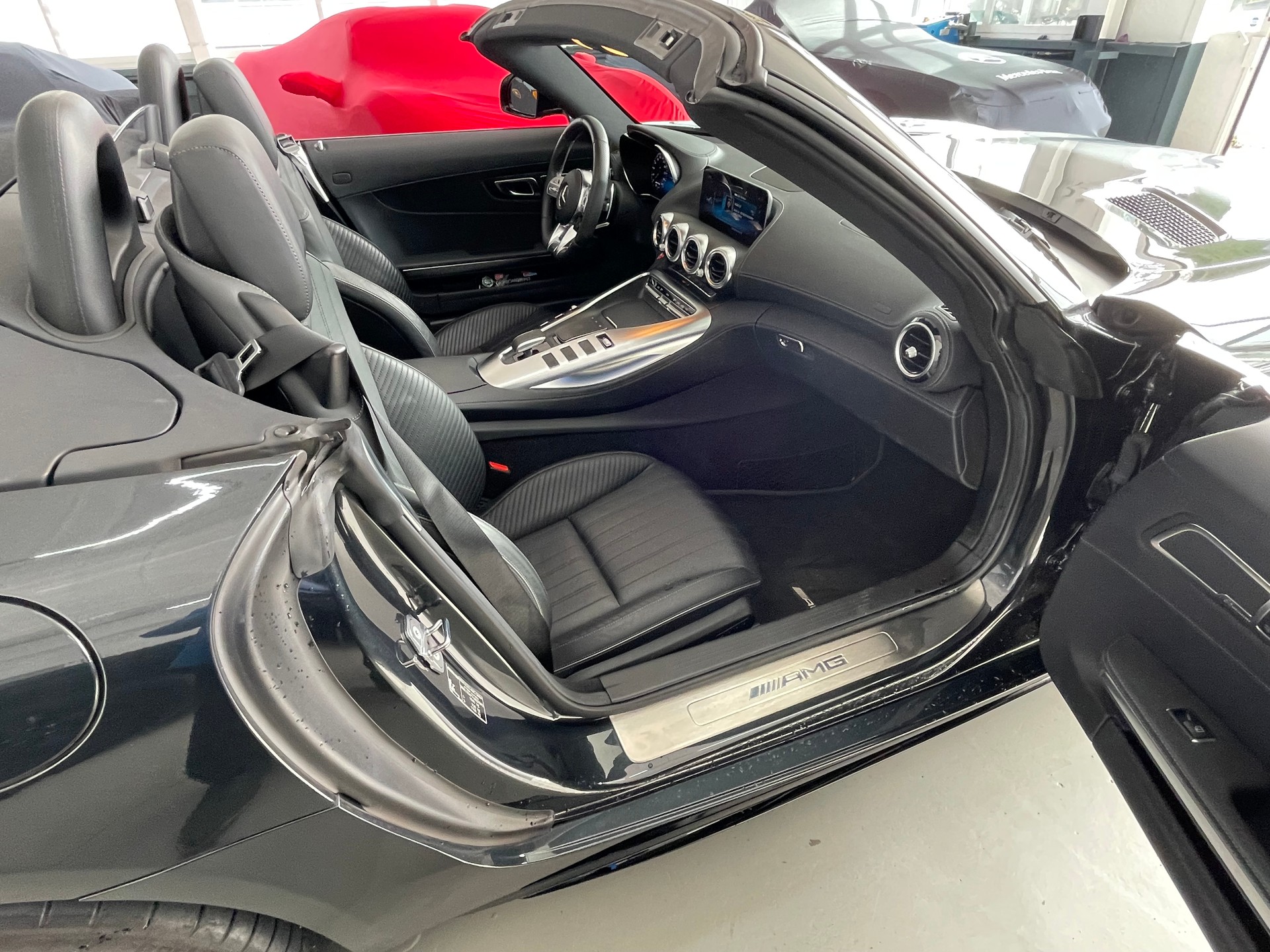 MERCEDES-BENZ AMG GT Roadster-image-7