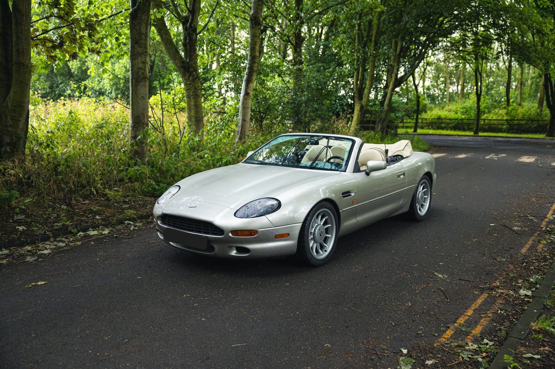 ASTON MARTIN DB7 Volante