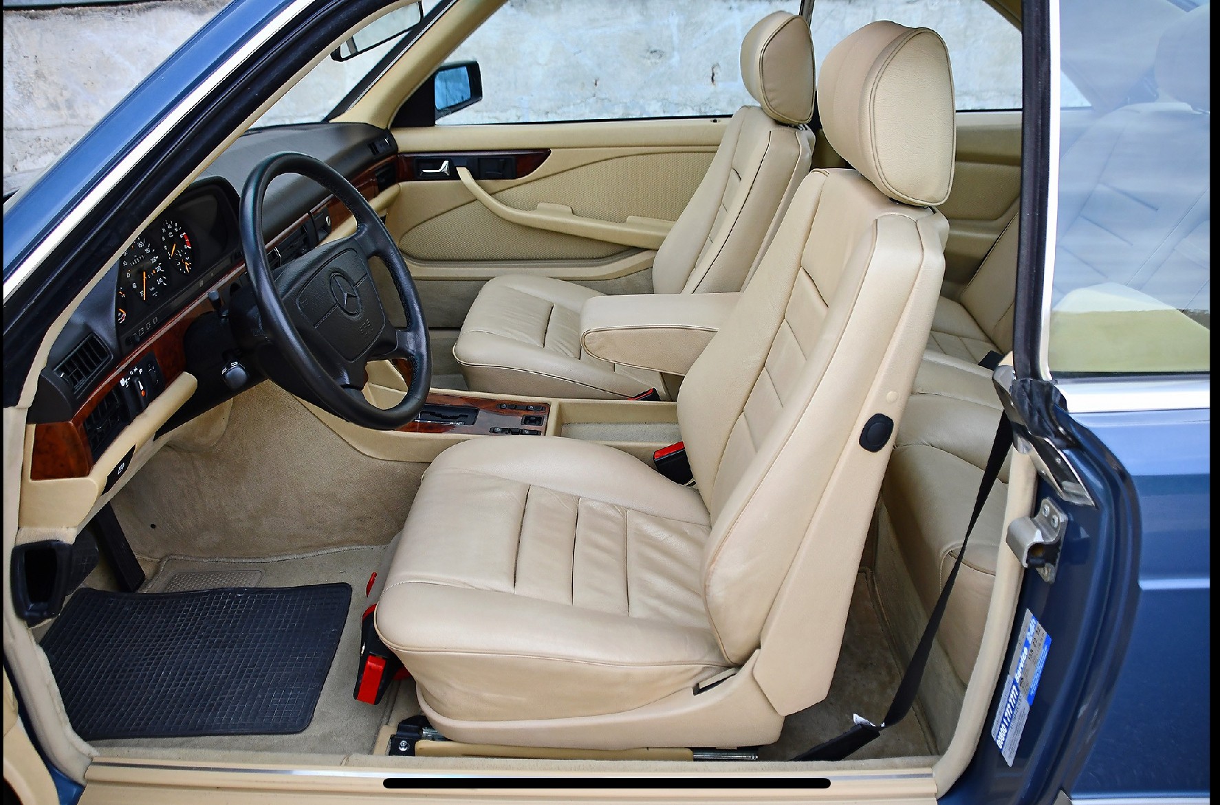 MERCEDES-BENZ 500 SEC Automatic-image-1