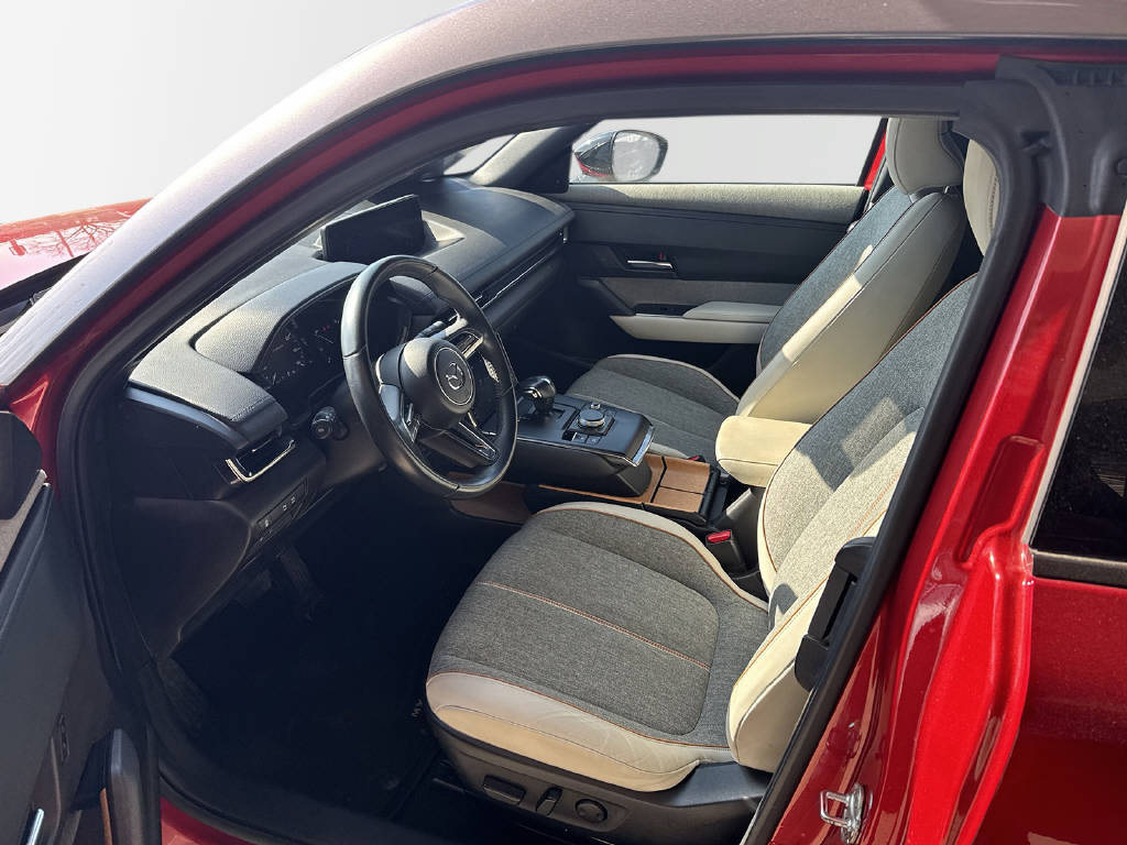 MAZDA MX-30 e-Skyactiv First Edition-image-4