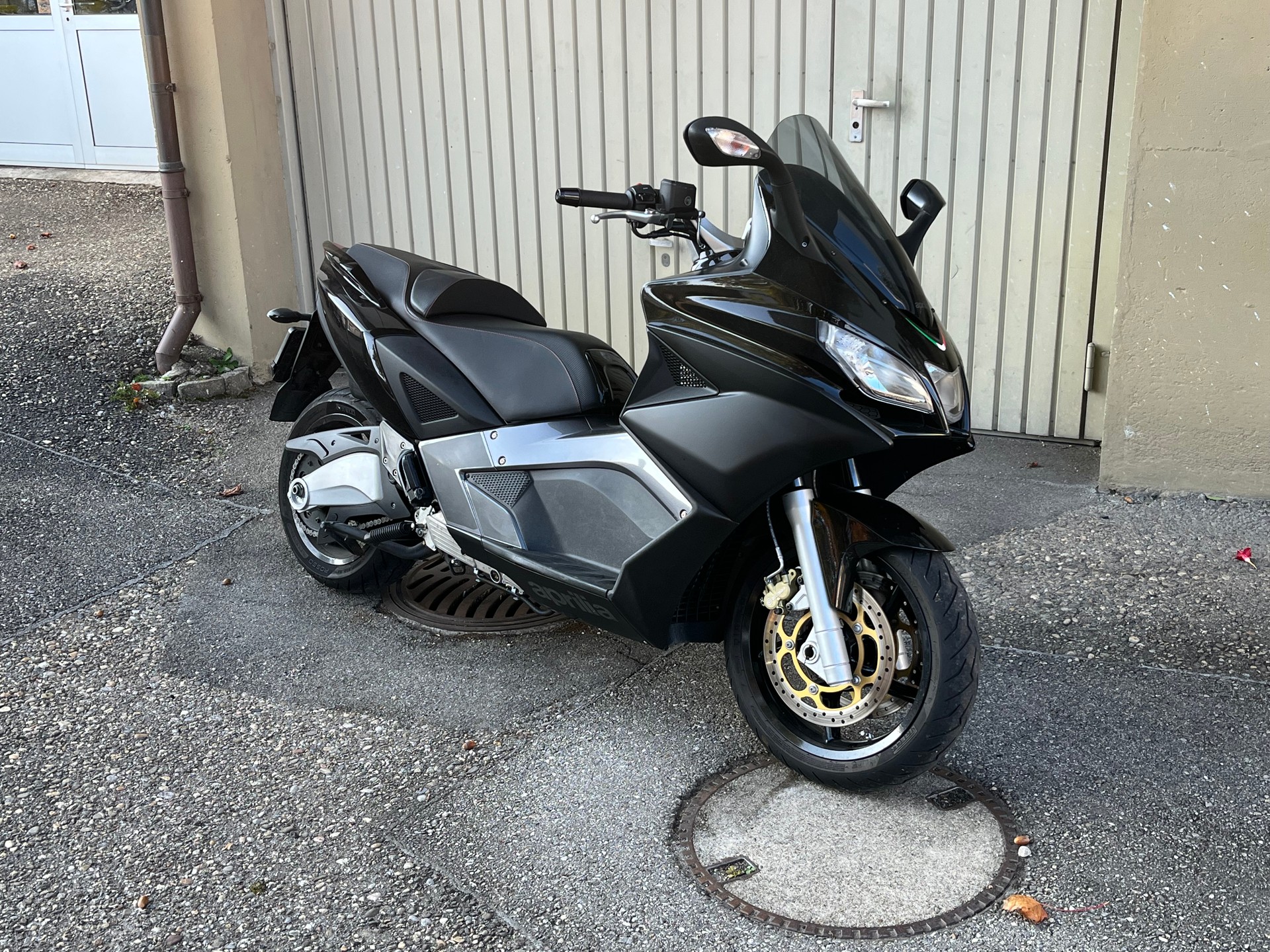 APRILIA SRV 850 ABS / TC-image-2