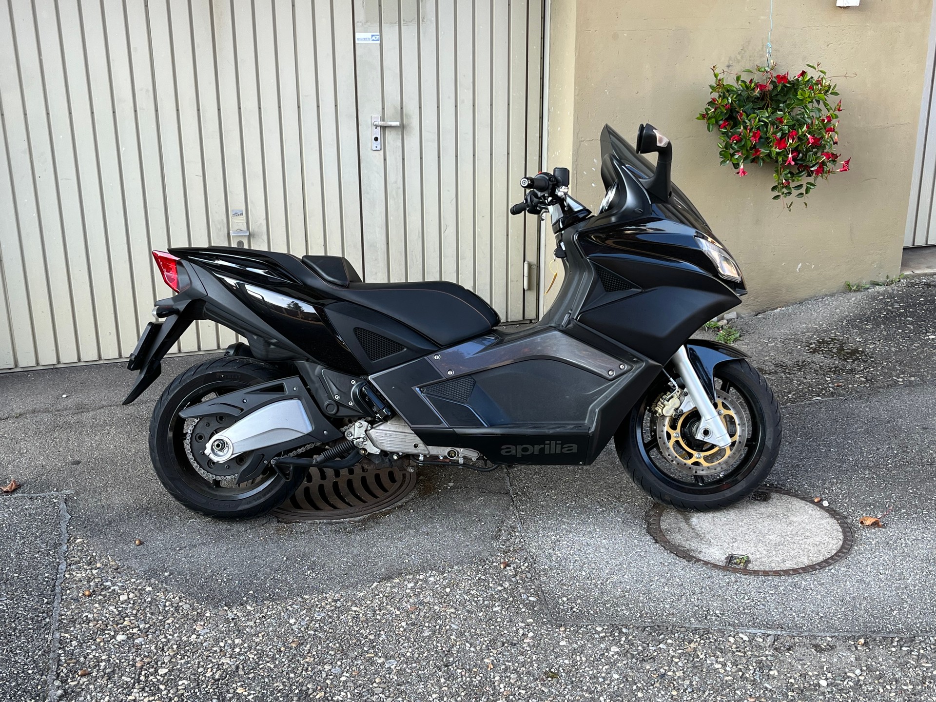 APRILIA SRV 850 ABS / TC-image-3