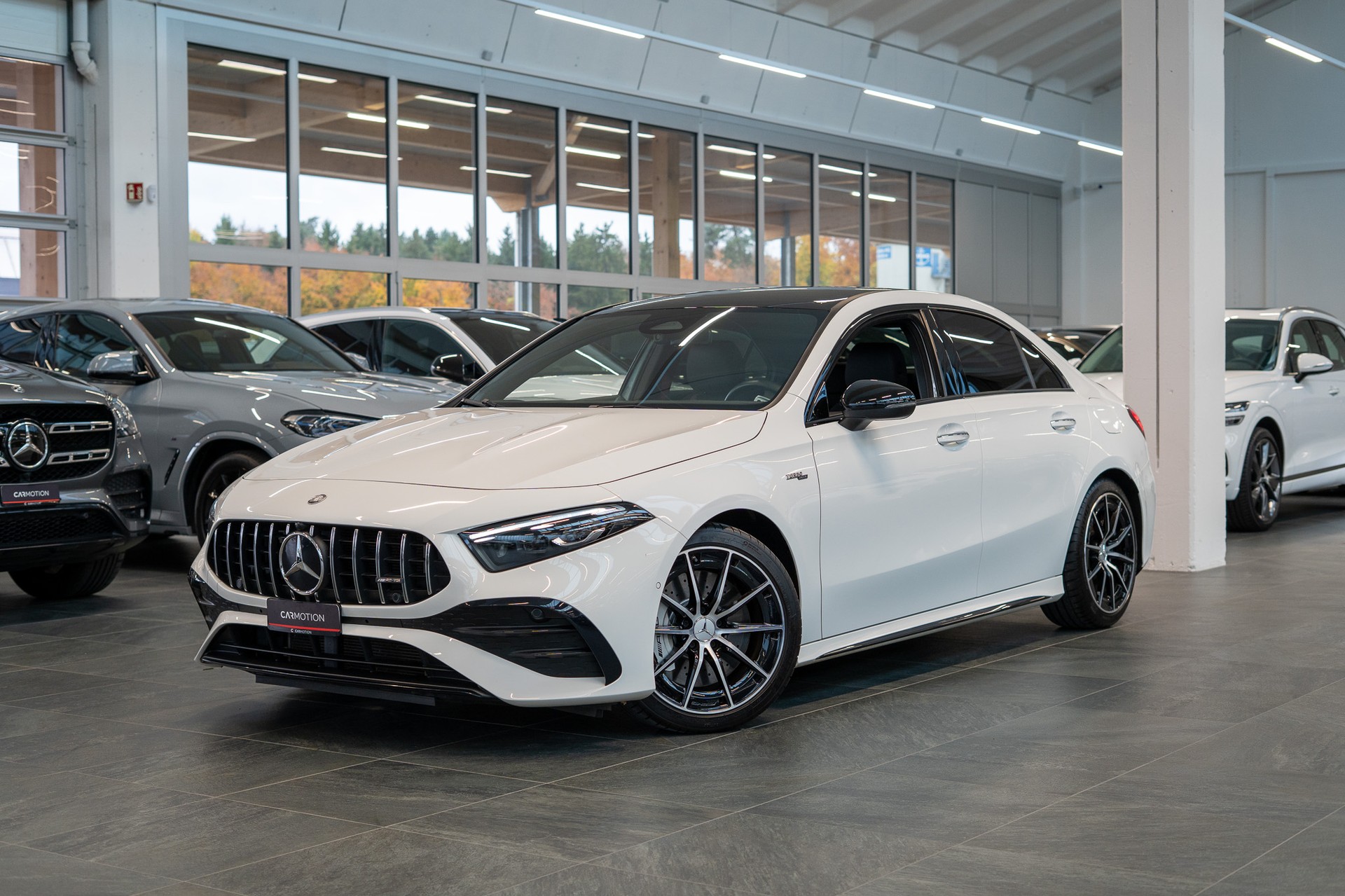 MERCEDES-BENZ A 35 AMG 4matic Limousine / Facelift / Rückfahrkamera / Ambientebeleuchtung