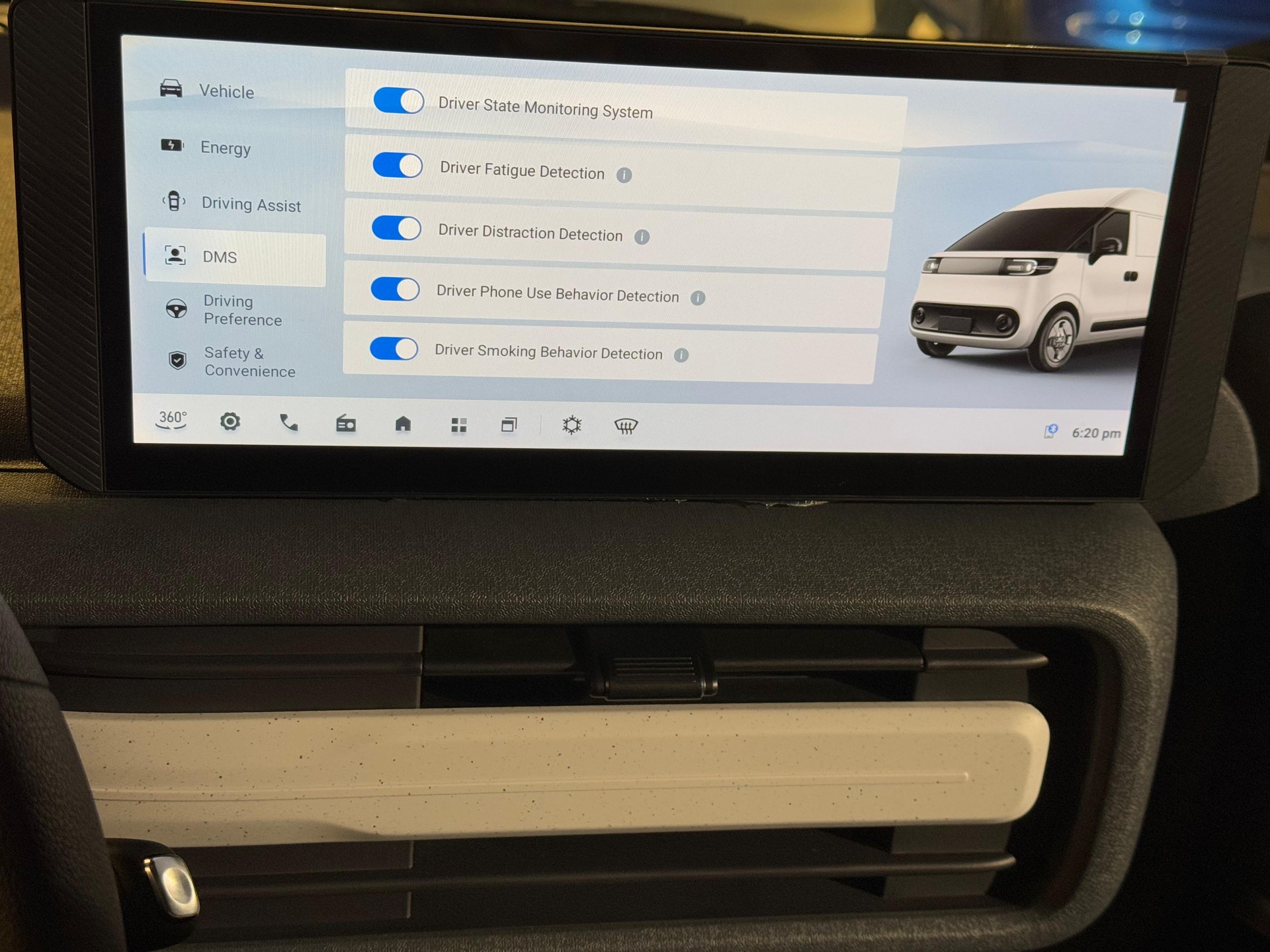 MAXUS eDeliver 5 L1 64kWh-image-16