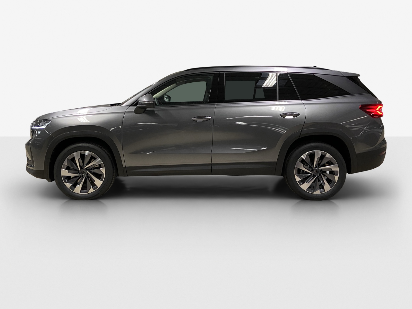 SKODA Kodiaq 2.0 TSI Dynamic 4x4-showroom-element-1