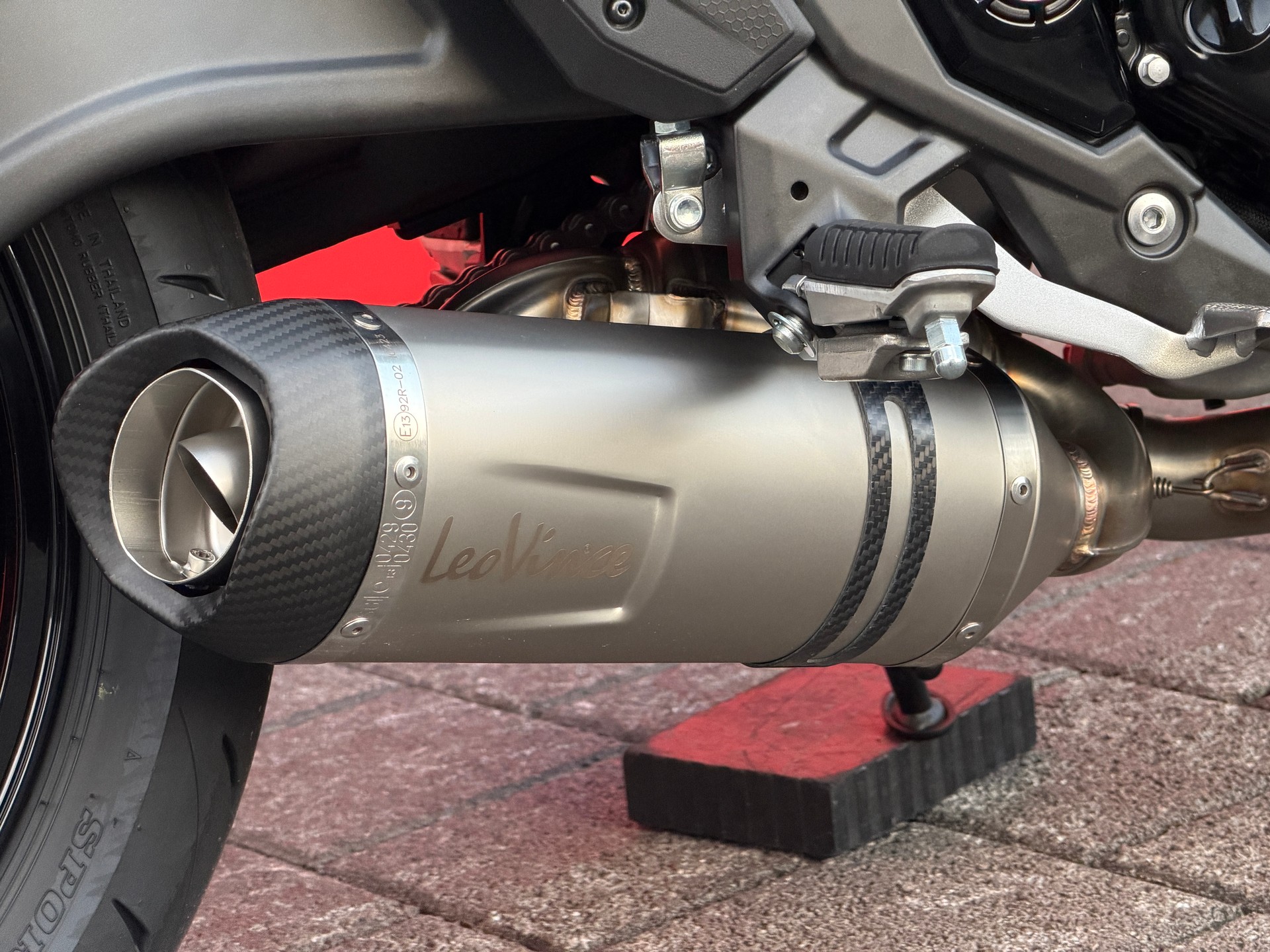 KAWASAKI Z 650 S 40th Edition-image-2