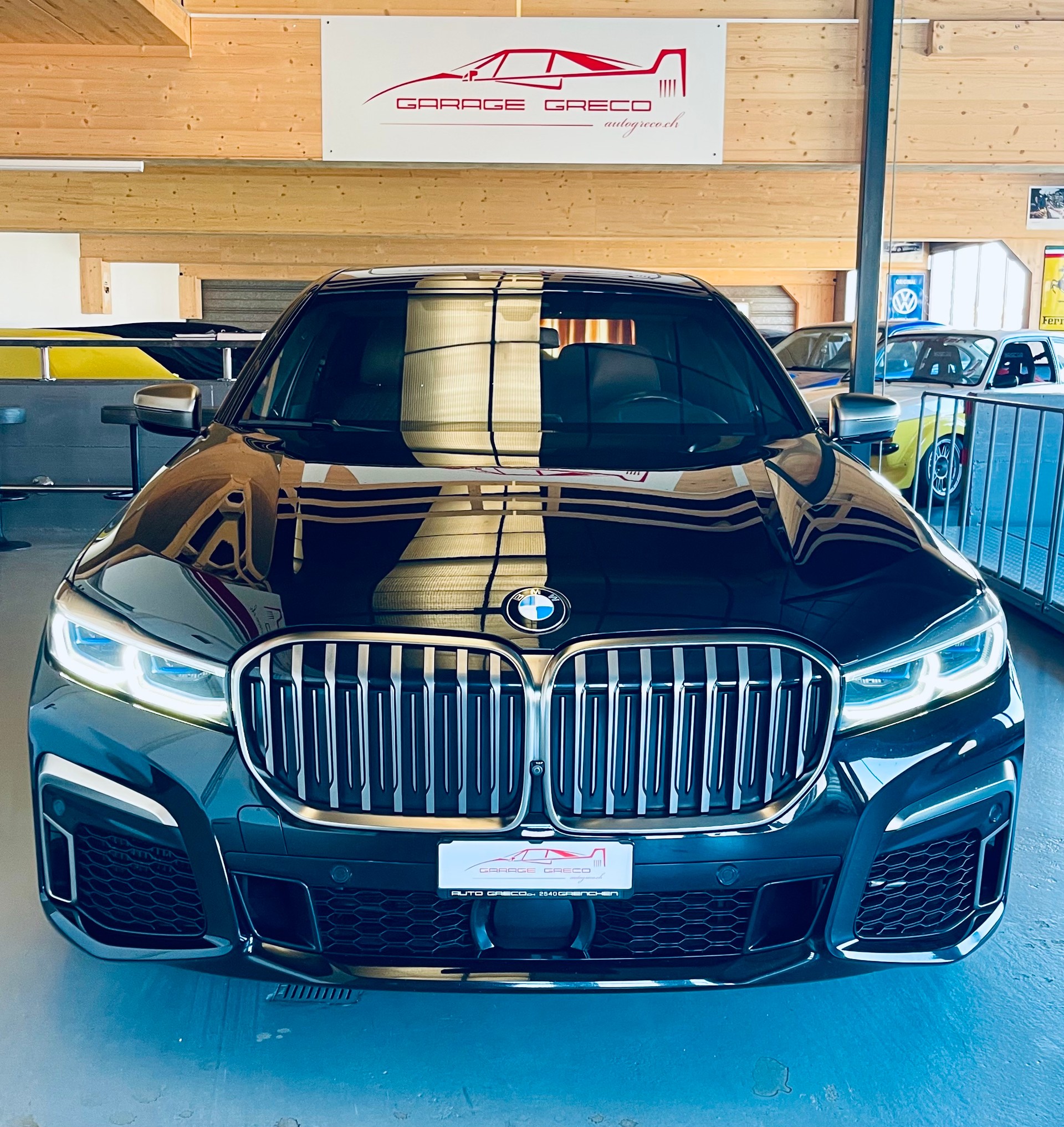 BMW M760Li xDrive V12 Excellence Sport Getriebe-image-3