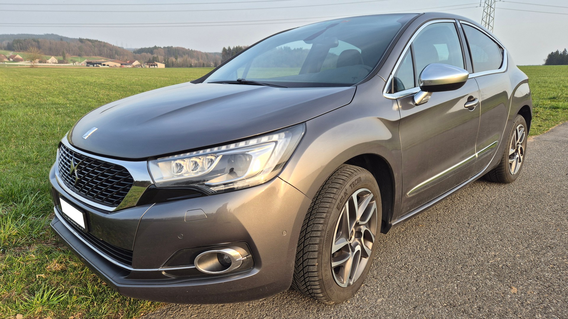DS AUTOMOBILES DS 4 2.0 Blue HDi Sport Chic-image-2