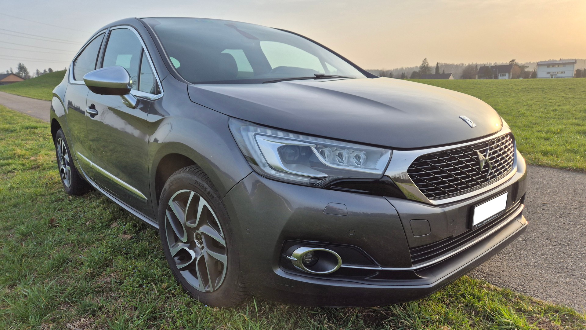 DS AUTOMOBILES DS 4 2.0 Blue HDi Sport Chic-image-3