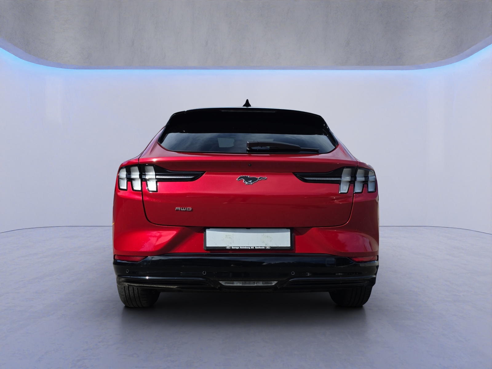 FORD Mustang Mach-E Extended AWD-image-3