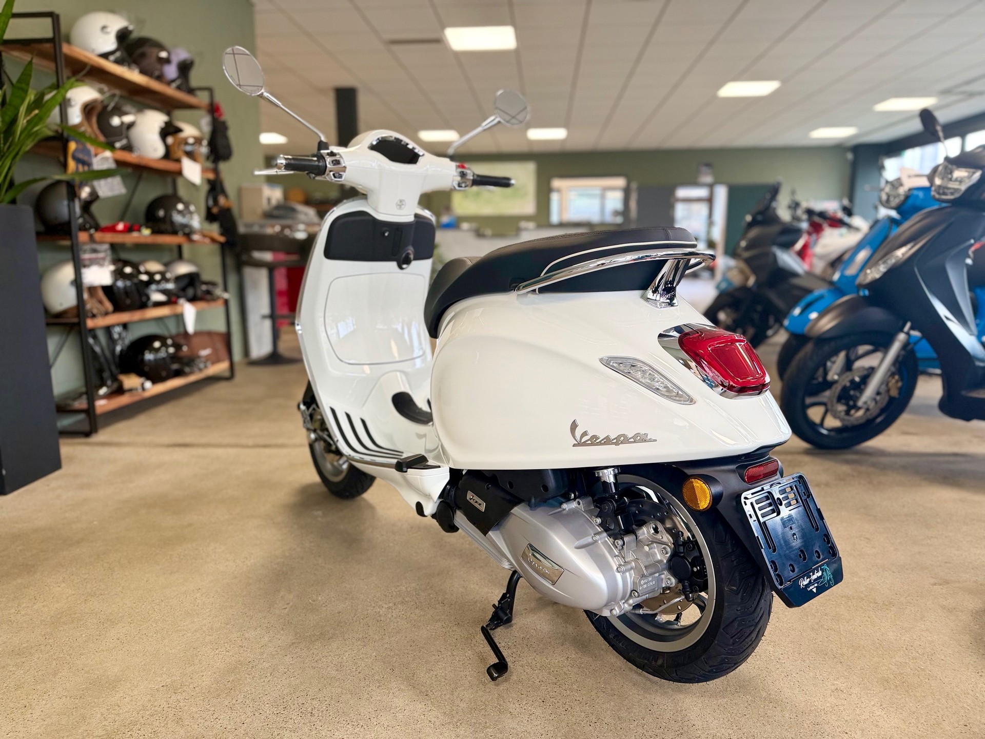 PIAGGIO Vespa 125 Primavera Euro 5+-image-4