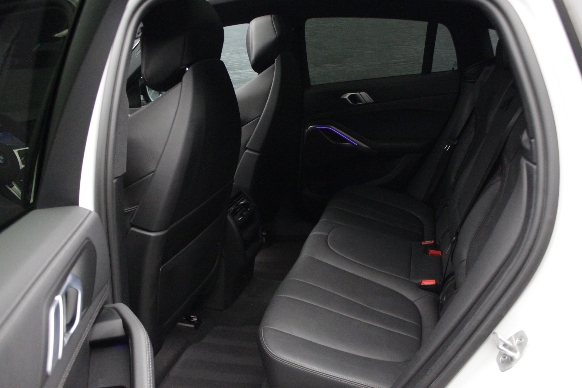 BMW X6 xDrive 48V 40d Steptronic M Sport-image-18