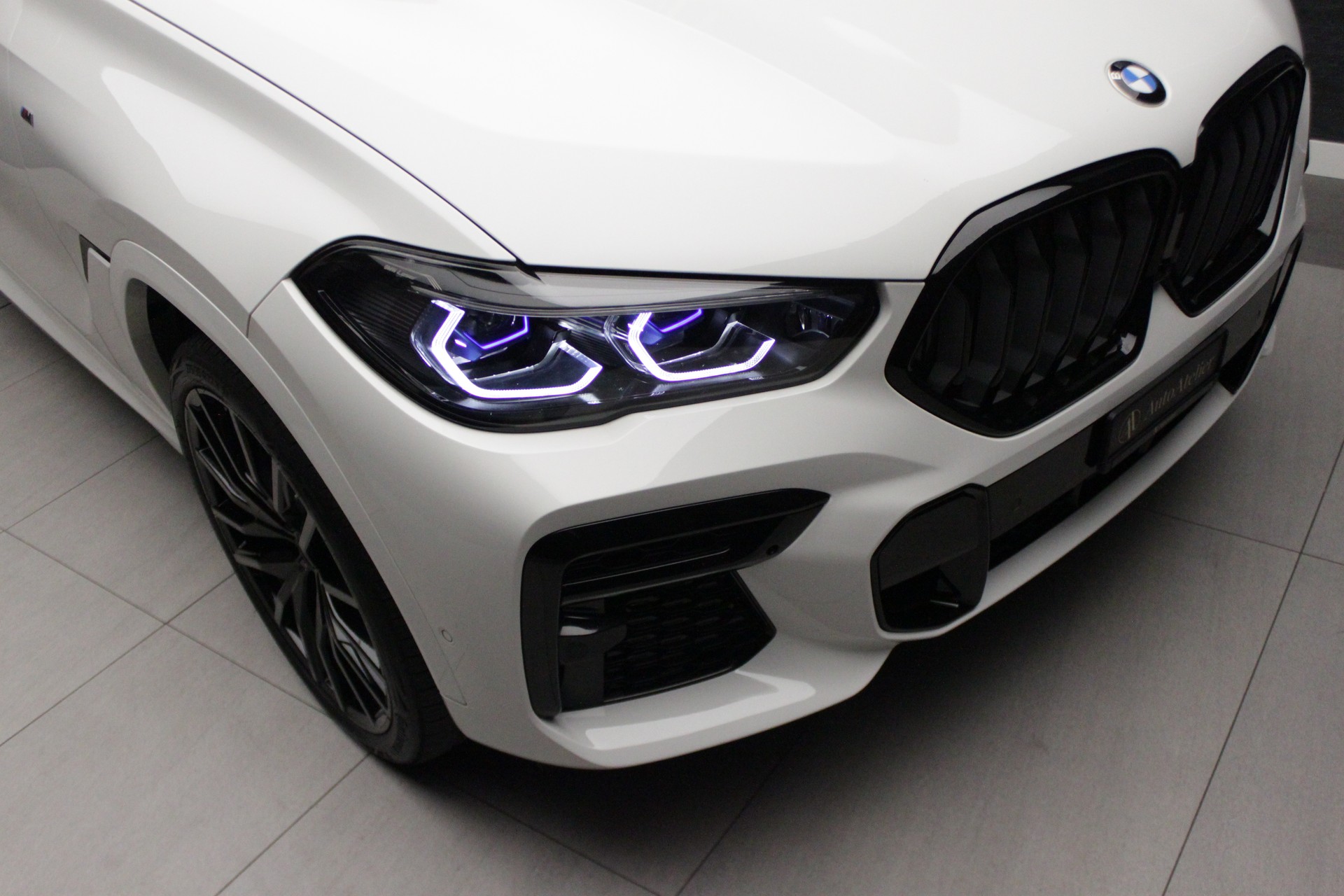 BMW X6 xDrive 48V 40d Steptronic M Sport-image-4
