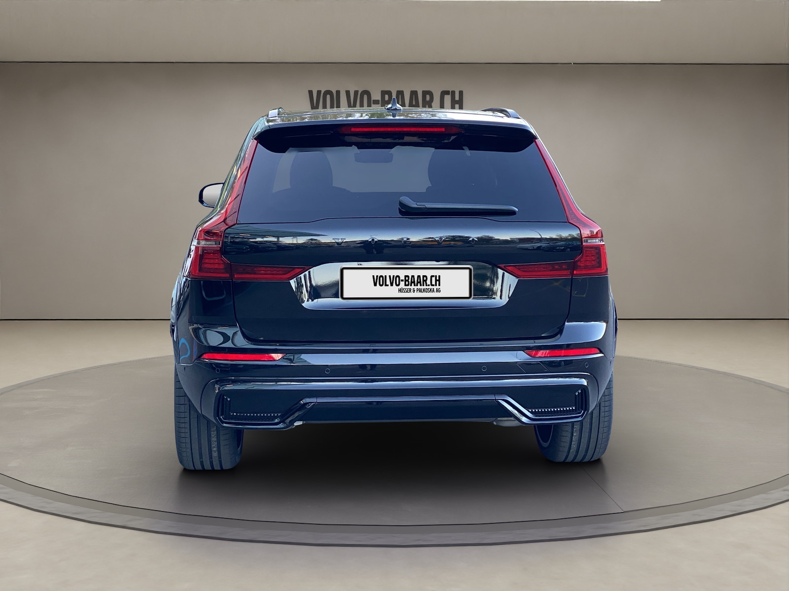 VOLVO XC60 2.0 B5 MH Black Edition AWD-showroom-element-3