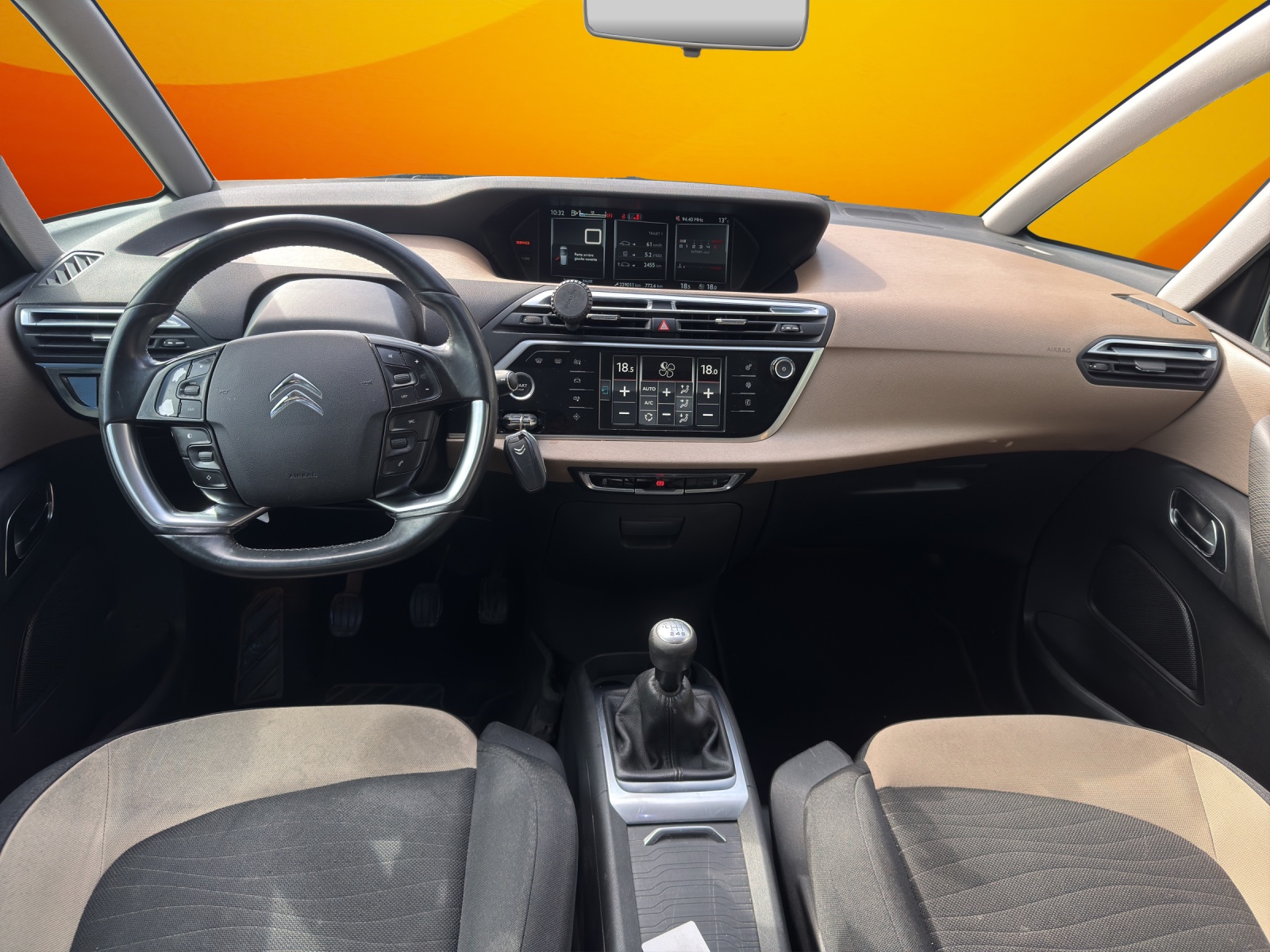CITROEN C4 Picasso 2.0 BlueHDi Exclusive-image-8