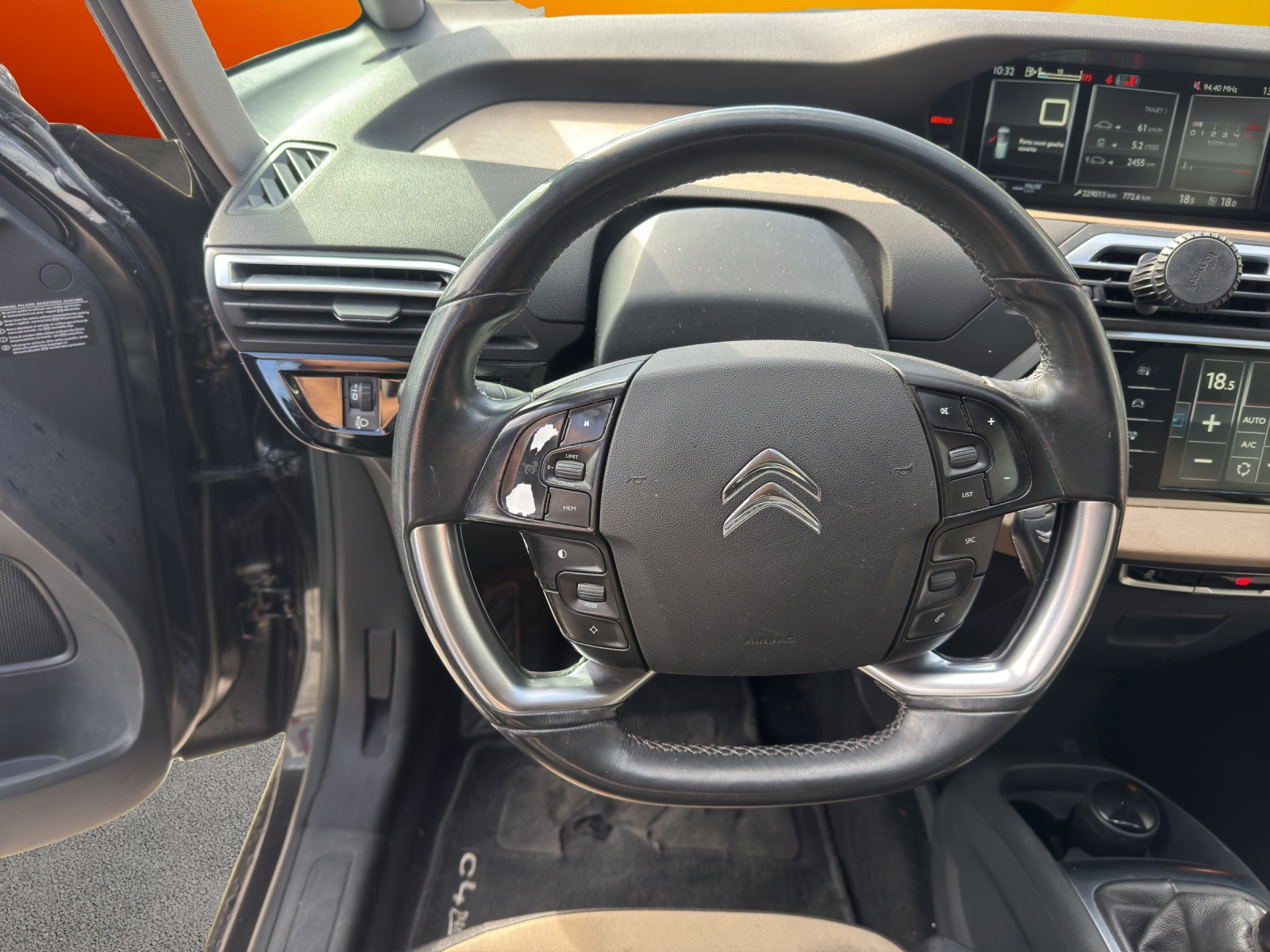 CITROEN C4 Picasso 2.0 BlueHDi Exclusive-image-9