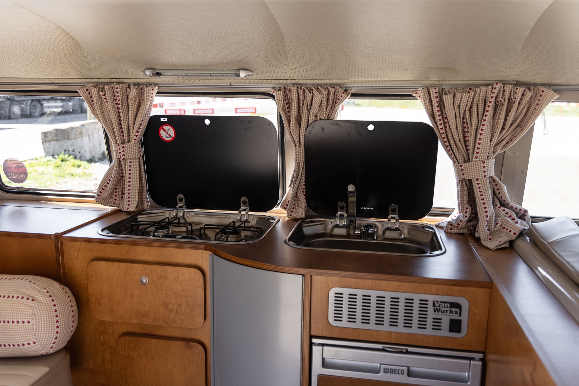 VW T1 Bus Camping Ausbau-image-14